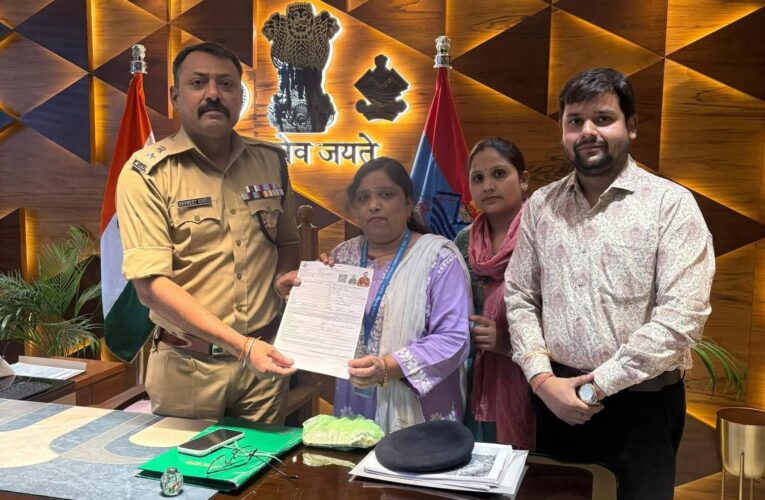 लोकतंत्र को मजबूत करने के लिए वरिष्ठ पुलिस अधीक्षक नवनीत सिंह भुल्लर ने भरा गणना फार्म