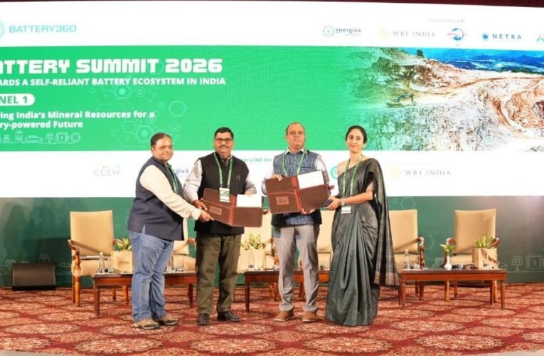 आईआईटी रुड़की और डब्ल्यूआरआई इंडिया ने सतत बैटरी अनुसंधान एवं स्वच्छ ऊर्जा नवाचार को बढ़ावा देने हेतु समझौता ज्ञापन (एमओयू) पर हस्ताक्षर किए