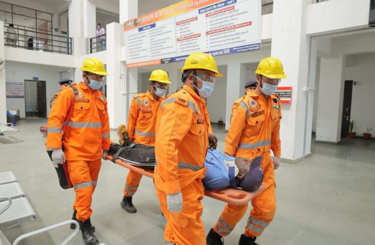 आपदा से निपटने की तैयारियों को परखाः देहरादून के 7 संवेदनशील स्थानों पर एक साथ हुई मॉकड्रिल