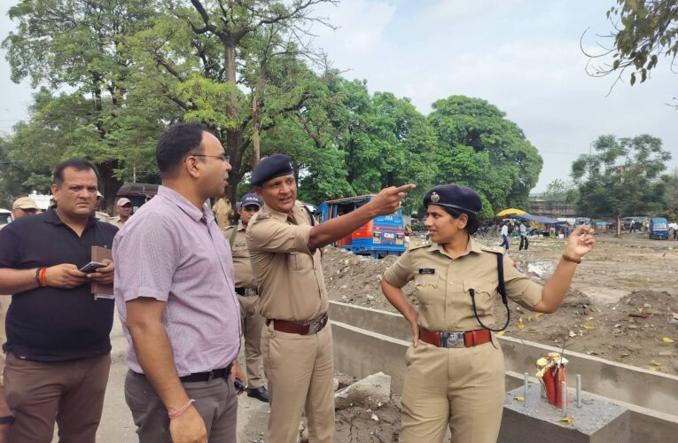 कांवड़ मेला को देखते हुए रोड़ी बेलवाला क्षेत्र में निर्माण कार्य शीघ्र पूर्ण करने के निर्देश, कांवड़ियों की सुरक्षा एवं सुगम आवागमन पर विशेष जोर