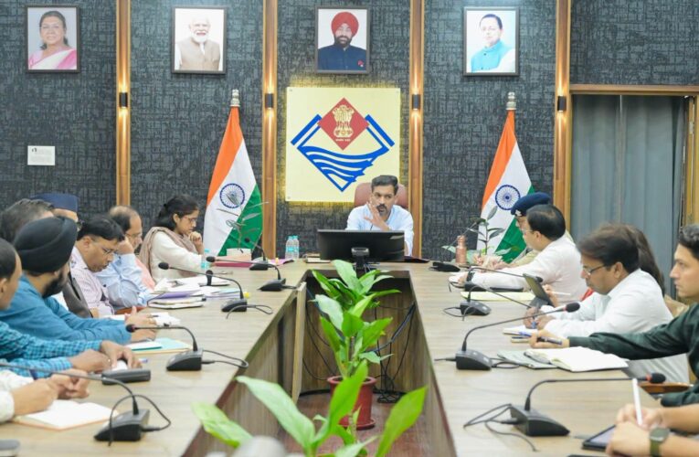 आजादी के जश्न में रंगेगा देहरादून, परेड ग्राउंड में गूंजेगा राष्ट्रगान, मुख्यमंत्री पुष्कर सिंह धामी करेंगे ध्वजारोहण, स्वतंत्रता संग्राम सेनानियों व उत्कृष्ट सेवाओं के लिए प्रतिभाओं का होगा सम्मान, 14 अगस्त को भव्य रूप से मनेगा विभाजन विभीषिका स्मृति दिवस, ‘हर घर तिरंगा’ और ‘एक पेड़ मां के नाम’ अभियान को मिलेगी रफ्तार