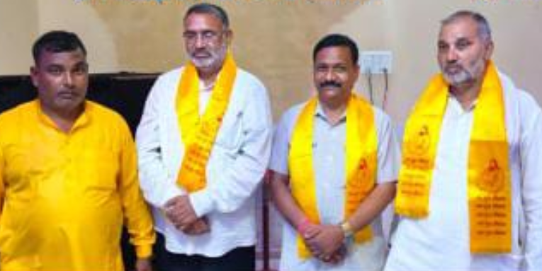 मुख्यमंत्री पुष्कर सिंह धामी के कार्यक्रम को लेकर भाजपा प्रदेश कार्यकारिणी सदस्य सुशील पेगोवाल ने चलाया जनसंपर्क अभियान, लोगों से कार्यक्रम में अधिक से अधिक संख्या में पहुंचने की अपील की