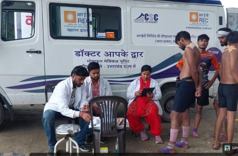 कांवड़ मेले में मील का पत्थर साबित हो रही स्वास्थ्य विभाग की पहली बार लगी मेडिकल मोबाइल यूनिट, अब तक 7 हजार शिवभक्तों का हो चुका उपचार