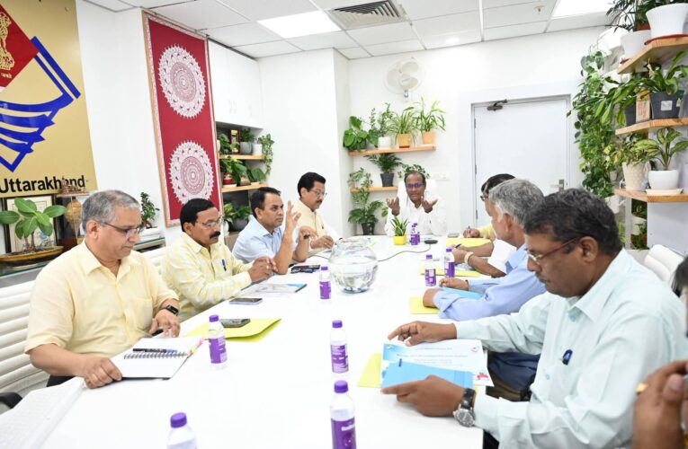 मुख्य निर्वाचन अधिकारी ने लिया राजनैतिक दलों से SIR पर फीडबैक, सामान्य विसंगति वाले नोटिसों का बीएलओ स्तर पर करें निस्तारण: सीईओ