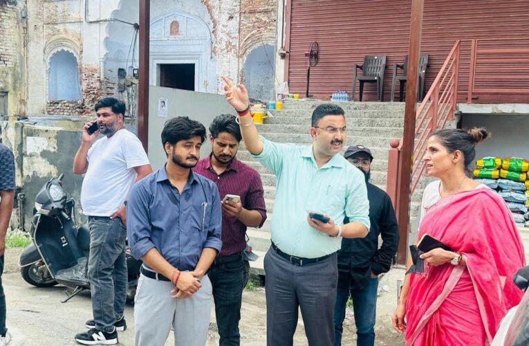 कुंभ मेला तैयारियों को लेकर मेलाधिकारी ने बैरागी कैंप, दक्षद्वीप एवं कनखल क्षेत्र का किया निरीक्षण