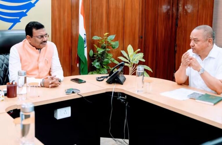 उत्तराखण्ड में विंटर टूरिज्म को बढ़ावा देने के सम्बन्ध में मुख्य सचिव ने की बैठक, नए संभावित स्थलों की पहचान कर वहां आवश्यक सुविधाओं, इवेंट्स एवं पर्यटन उत्पादों के विकास की समग्र योजना की जाए तैयार