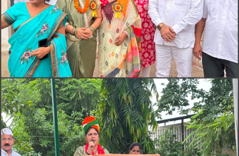भगवानपुर विधायक ममता राकेश ने स्वतंत्रता दिवस के अवसर पर क्षेत्र के कई स्कूल और विद्यालय में किया ध्वजारोहण, कहा-स्वतंत्रता दिवस हमें देश की एकता, अखंडता और लोकतांत्रिक मूल्यों के प्रति अपने दायित्वों का स्मरण कराता है