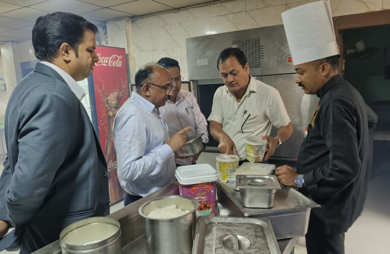 खाद्य सुरक्षा टीम ने भूपतवाला, बहादराबाद एवं सिडकुल क्षेत्र में होटल एवं रेस्टोरेंटों का किया औचक निरीक्षण