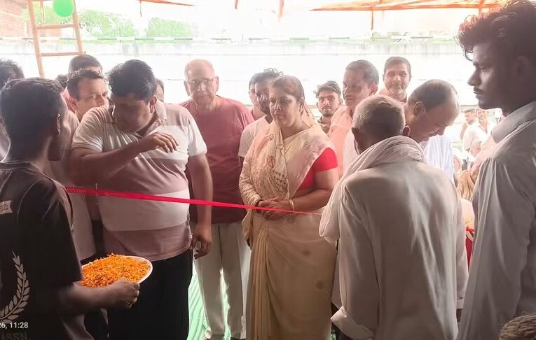 भगवानपुर विधायक ममता राकेश ने तेज्जूपुर में किया खराद वर्कशॉप का शुभारंभ, कहा-स्थानीय स्तर पर इस तरह के  कार्य शुरू होने से लोगों को अपनी जरूरतों के लिए दूर नहीं जाना पड़ेगा