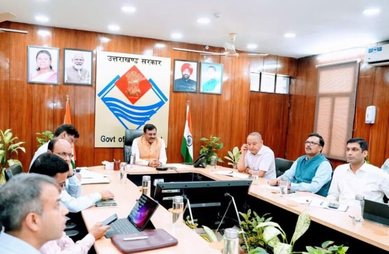 बद्रीनाथ-केदारनाथ मास्टर प्लान की मुख्य सचिव ने की समीक्षा, यात्रा सीजन बाद केदारनाथ में शुरू होंगे प्राथमिकता वाले निर्माण कार्य, फ्रैजाइल व एवलॉन्च प्रोन क्षेत्रों में निर्माण पर रोक, बद्रीनाथ अस्पताल 15 दिनों में शुरू करने के निर्देश