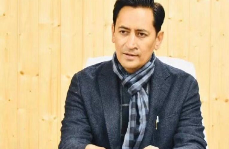 मंडलायुक्त दीपक रावत ने दिए कुमाऊँ मंडल के सभी जिलाधिकारियों को निर्देश, दाखिल-खारिज एवं विभिन्न प्रकार के प्रमाण-पत्रों के निर्गमन में स्थलीय सत्यापन सुनिश्चित करने के निर्देश