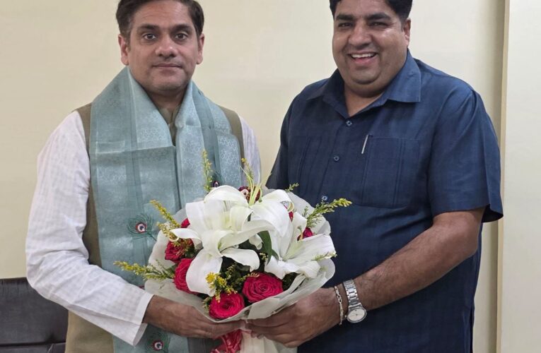 आगामी गन्ना पेराई सत्र को लेकर गन्ना मंत्री सौरभ बहुगुणा से मिले सुशील राठी, आगामी गन्ना पेराई सत्र को लेकर विस्तार से की चर्चा