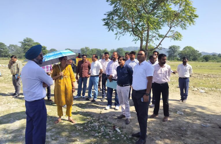 कुंभ-2027 की तैयारियों में अस्थायी व्यवस्थाओं ने भी पकड़ी रफ्तार, शिविरों से लेकर सड़कों और पार्किंग तक काम तेज, मेलाधिकारी सोनिका ने बैरागी कैंप, दक्षद्वीप और हरिद्वार बाईपास सहित विभिन्न स्थलों का किया निरीक्षण